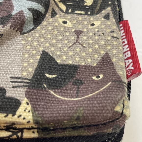 Unionbay Zip Around Bifold Wallet Cat Design w/ Wrist Strap - Picture 9 of 12